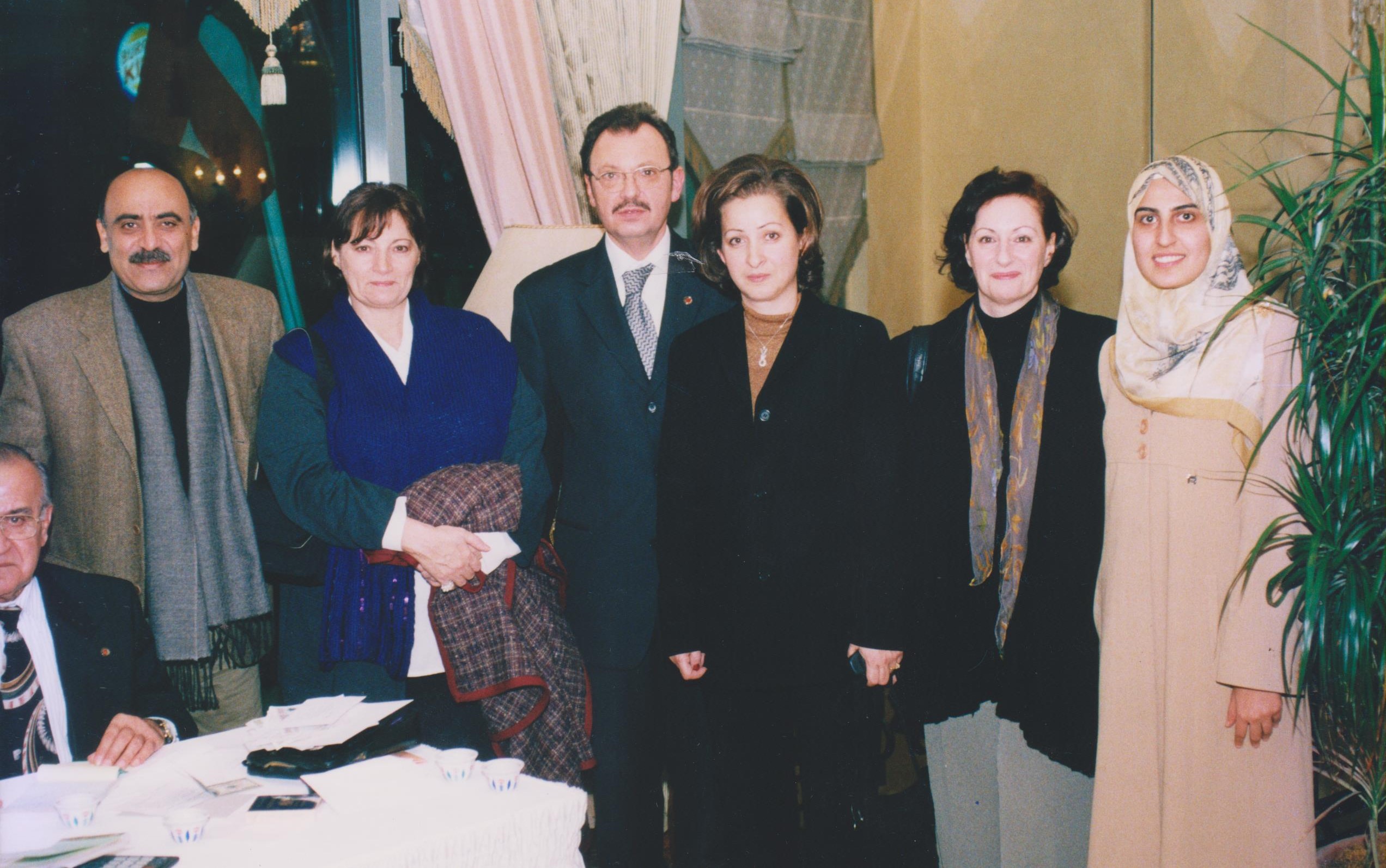 صورة من ألبوم 2001
